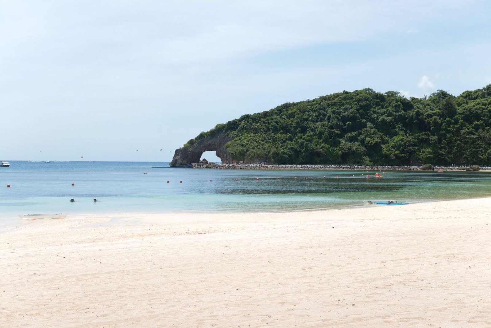 White sand with the Keyhole in the distance